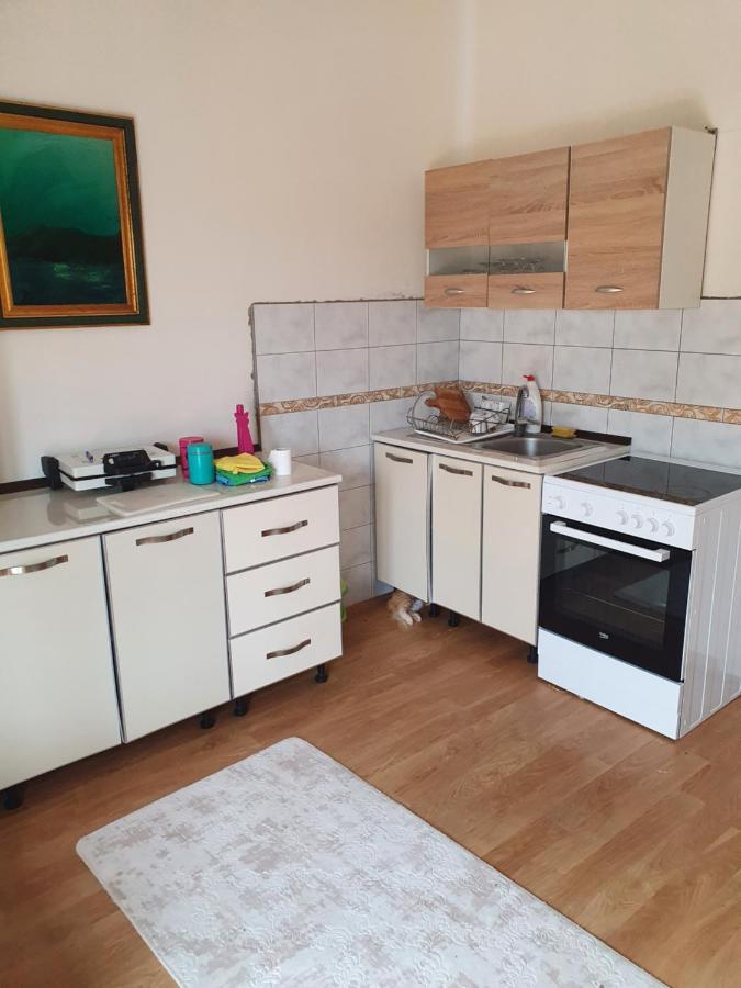 Apartmen Kuca Za Odmor I Familiju 巴尔 外观 照片